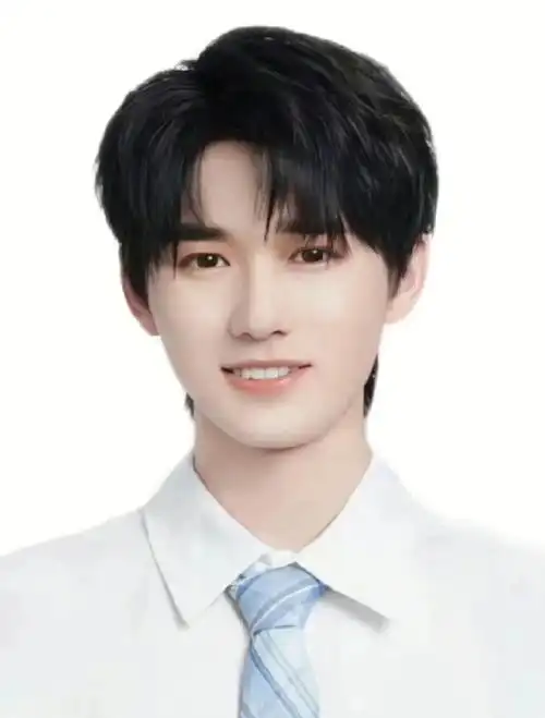 宋亚轩高考考的非常好