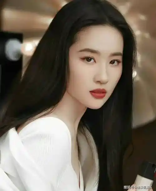 刘亦菲:为什么至今无人敢娶,难道有什么不为人知的秘密吗?