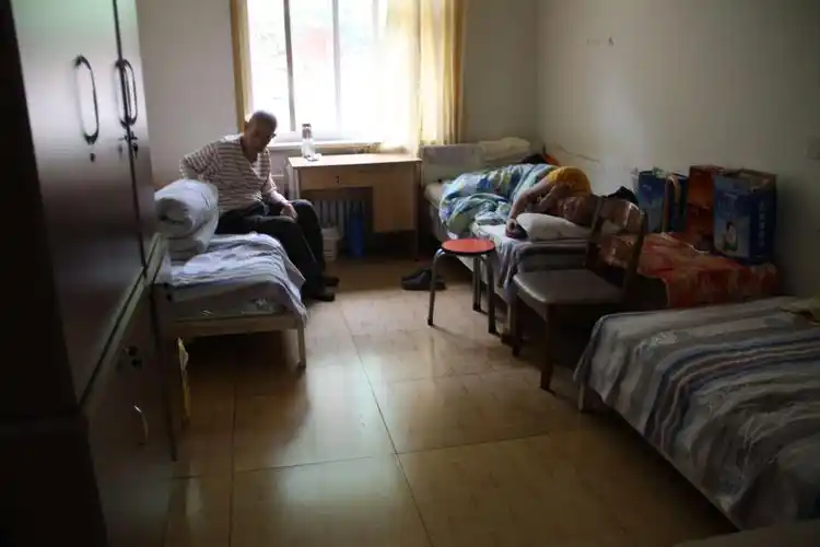 当你老了!〈大连甘井子吉祥养生养老院失能老人十余载生活记实〉