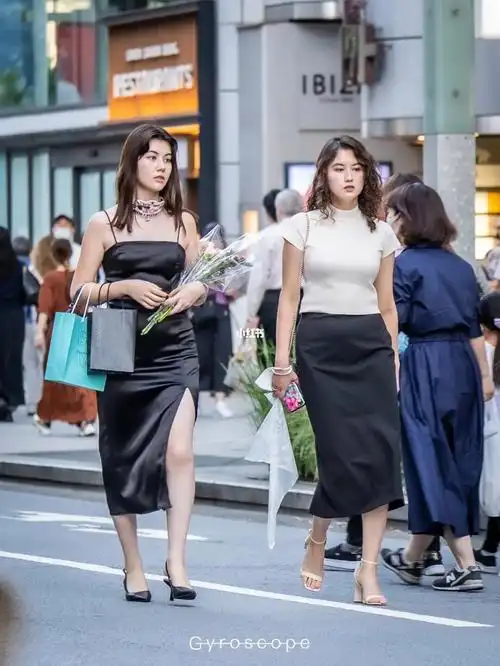 穿搭  #人文街头  #人文摄影  #ootd每日穿搭  #情侣穿搭 #日本生活