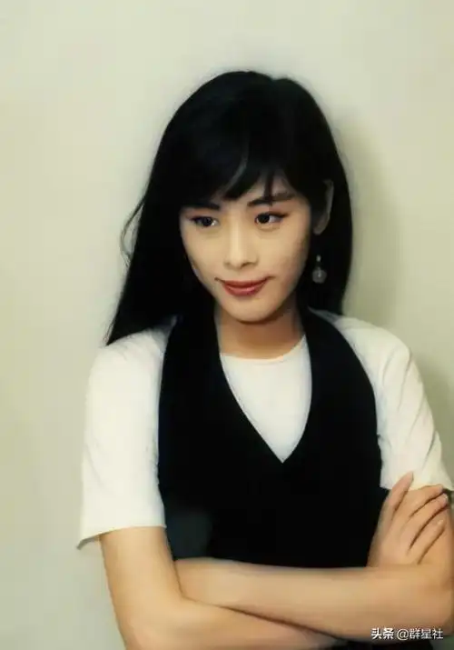 香港歌手关淑怡个人资料