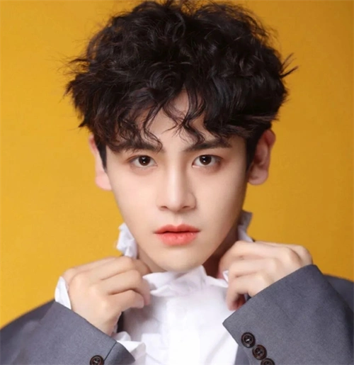 男生摩根碎盖头 个性韩式帅短发