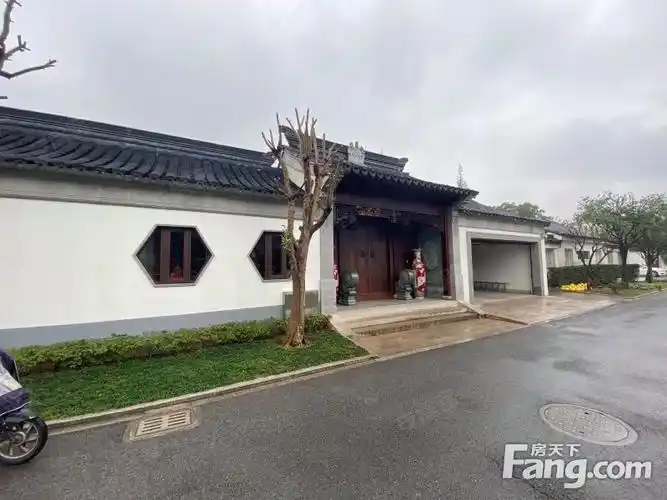 姑苏世家留园府大宅占地两亩多大花园清水毛坯5个车位