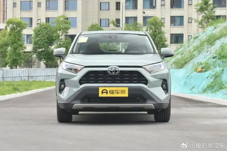 而且丰田rav4荣放的四驱版车型使用了适时四驱,并且配备多片离合器