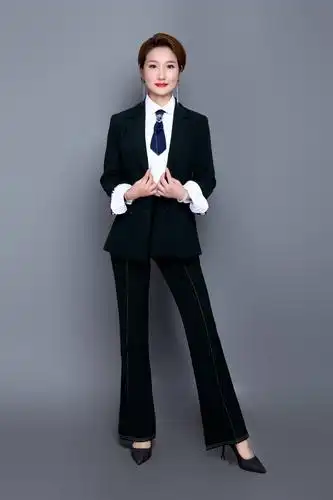 上海菲曼国际学院高级纹绣师侯明珠