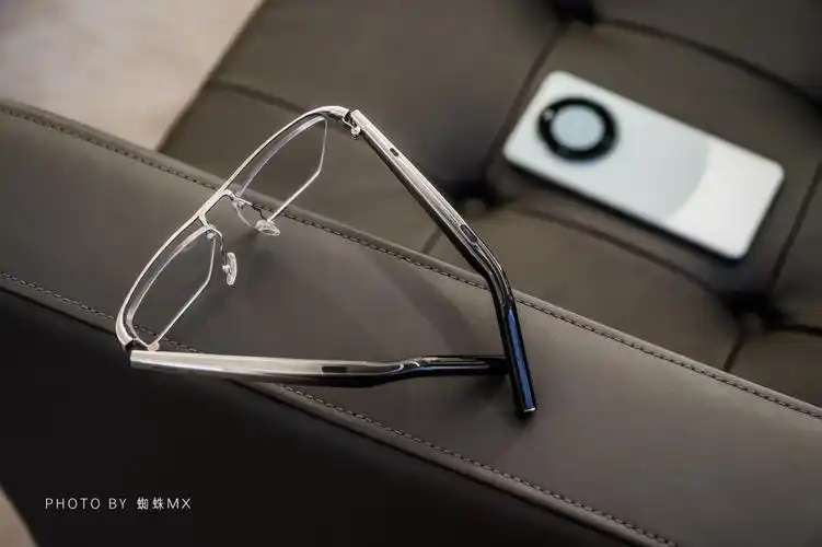 华为智能眼镜2图赏三重通话降噪业内首款harmonyos4智能眼镜