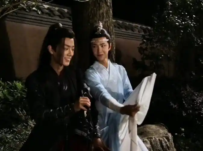 肖战叫王一博狗崽崽