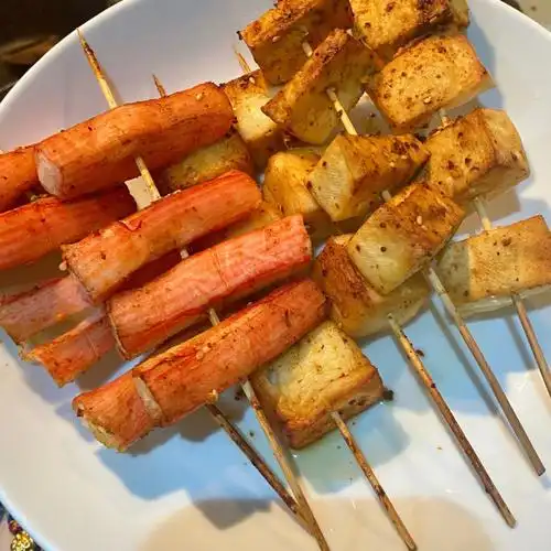 买了空气炸锅之后又过上了不好好吃饭的日子自己穿烤串做了烤鱼豆腐烤