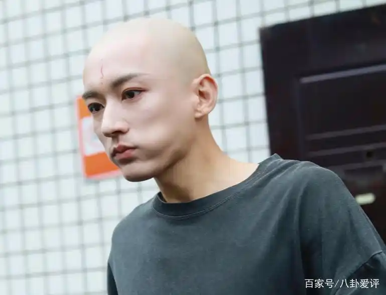 看看刘学义的光头,就知道啥是"颜值决定一切"