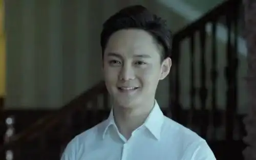 《夏洛特烦恼》饰演一个"逗比",这一秒又可以成为《他来了,请闭眼》里