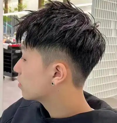 流行的男生烫发,烫出来的发型效果,蓬松自然,简约低调,帅气好打理