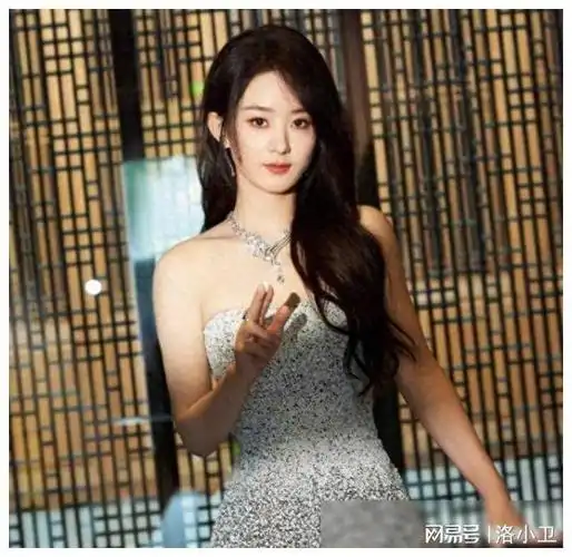 赵丽颖再陷文盲风波错别字频发采访支吾难掩尴尬