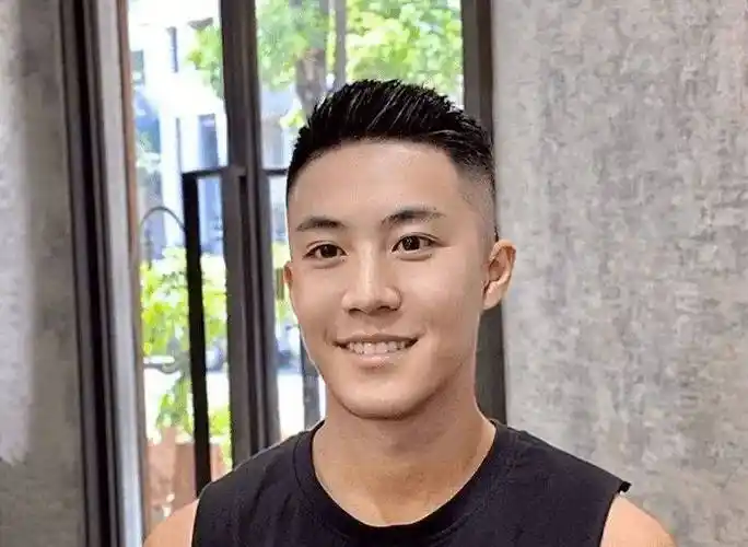 男生夏天留这几款潮流短发,阳光又帅气_发型_头发_造型