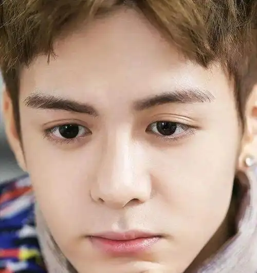 天然大双眼皮只服这6位男星没怎么化妆都像开了眼妆特效