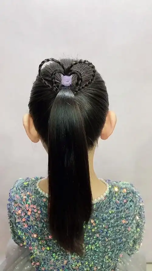 给上3年级的大闺女扎个心心相印高马尾,乐呵呵的上学了#儿童编发