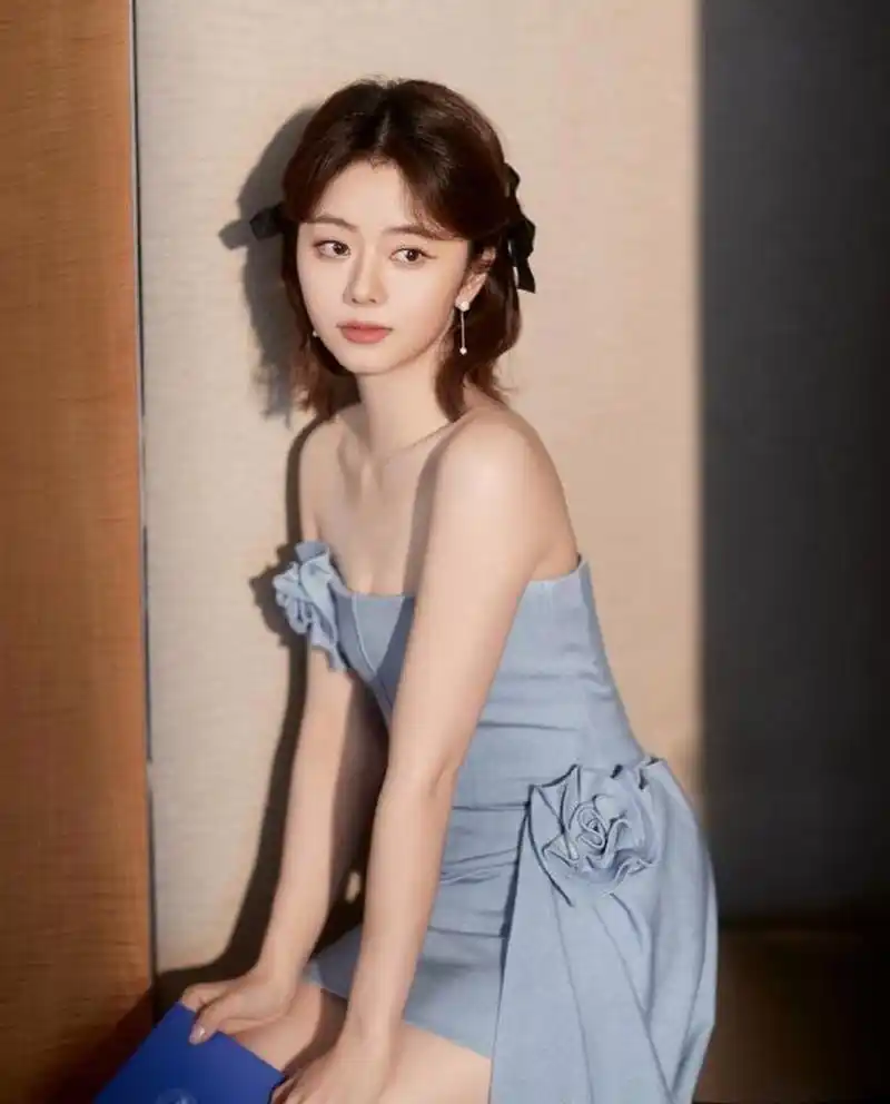 "谭松韵:否认整容,坚持真我",你觉得她整容了吗? 67