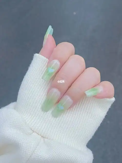 夏日薄荷绿风美甲