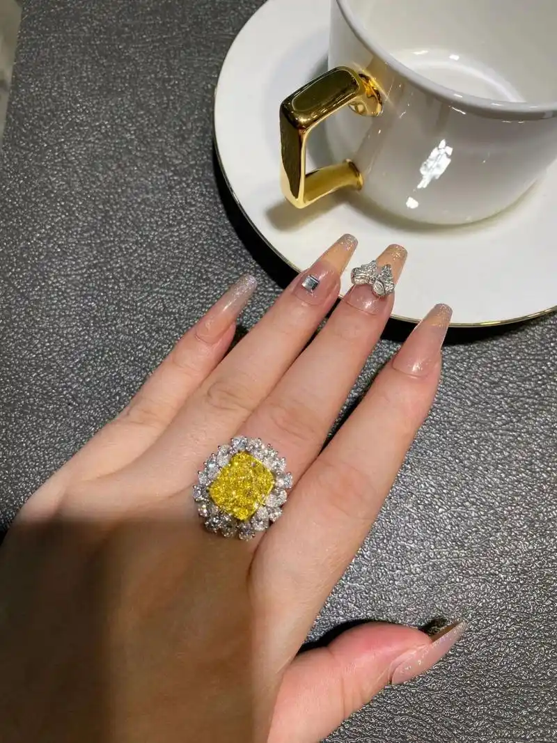 这是喜宝看了也会喜欢的10克拉全美方钻吧96