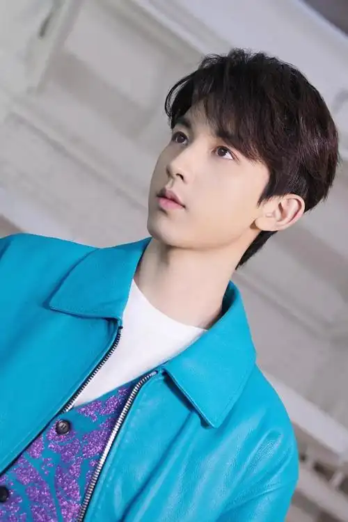 分享至好友和朋友圈用微信扫码二维码