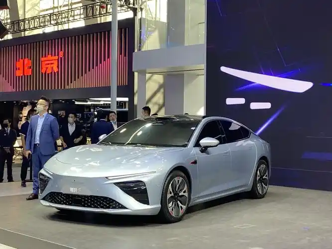 广州车展助推品牌形象再进阶哪吒首款纯电轿车哪吒s迎来首秀