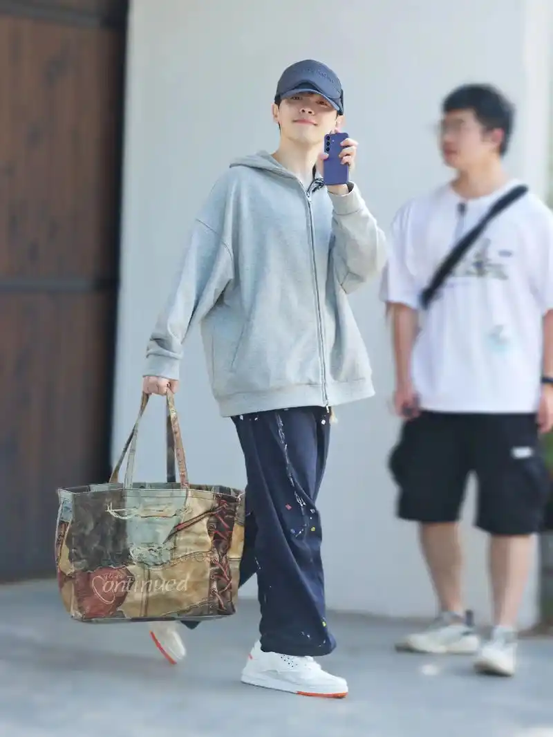 尤长靖@尤兜兜land @爱淇淇 @07傅诗菡07 @傅诗毅(连赞拉黑)