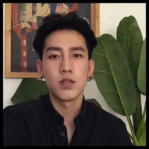 路人拍的男生到底有多帅