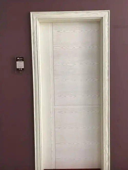 油漆木门 全部是白门.