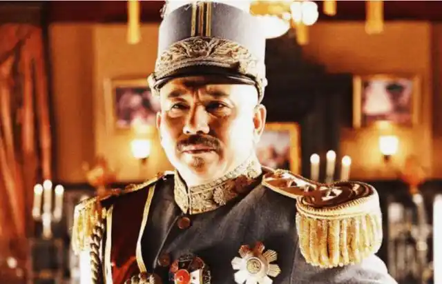 临死前袁世凯把儿子叫到床前:你不要送葬,开枪打死穿红衣服的人_网易