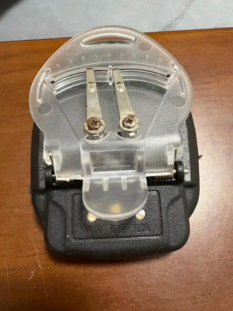 曾经它有个很牛的名字,叫万能充,现在它什么也充不了