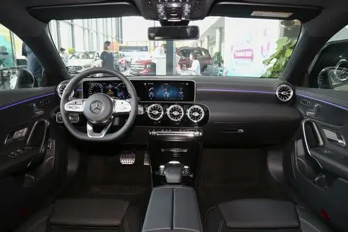 2020款奔驰cla级cla2604matic五门猎跑车