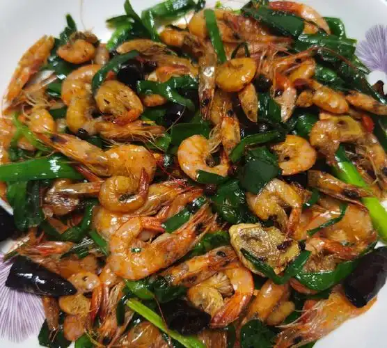 韭菜炒河虾