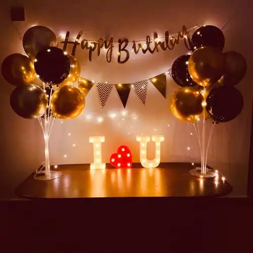 老公生日惊喜布置气球装饰场景网红高端男朋友惊喜烛光晚餐气氛