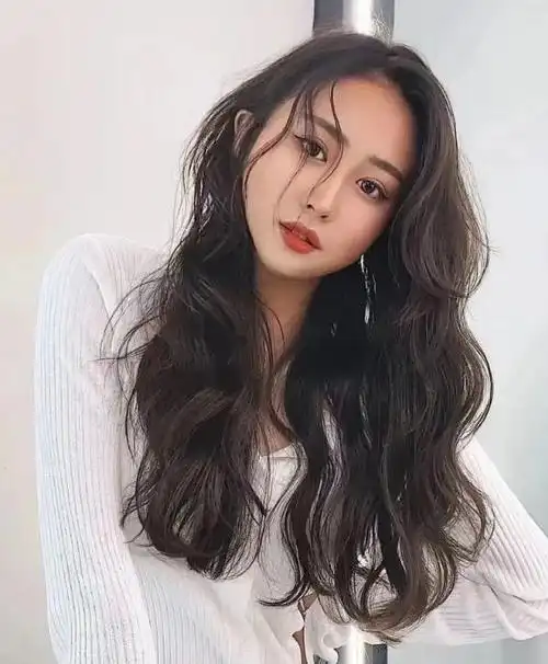 复古长发羊毛卷图片 烫个长卷发迷人吸睛 - 女士卷发 - 发型站