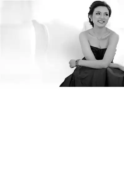 4月20日晚,留美归来的女高音歌唱家许蕾在国家大剧院音乐厅参加了叶小