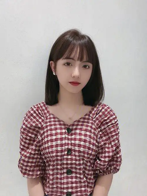 中长发发型韩式发型减龄发型 显白发色气垫汤发 推荐圆脸女生来尝试这