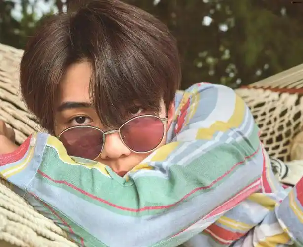 #吴世勋聚光杂志金九封面##spotlight聚光九月刊#