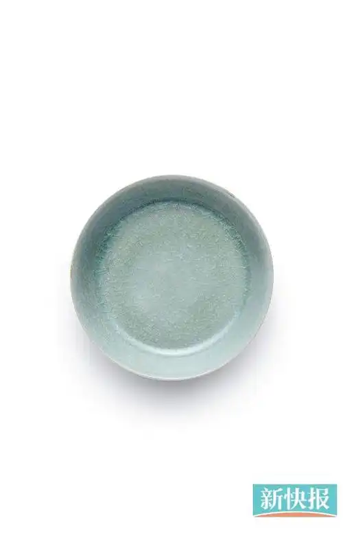 "汝窑天青釉洗"售价或超鸡缸杯 有望打破2.81亿港元瓷器世界拍卖纪录
