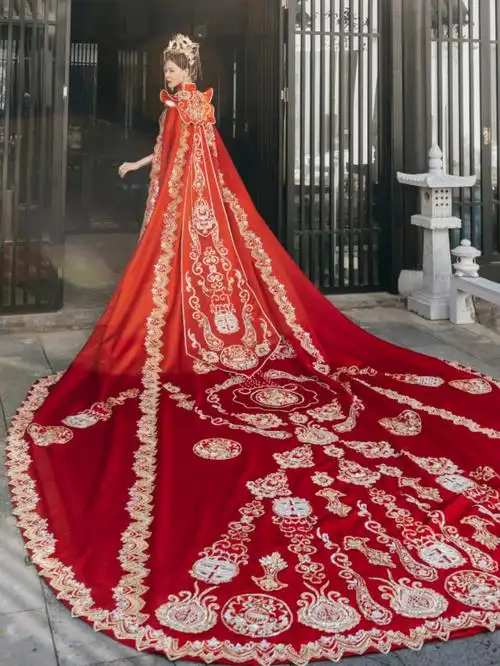 9命73霸气女王必选拖尾秀禾服气场十足78