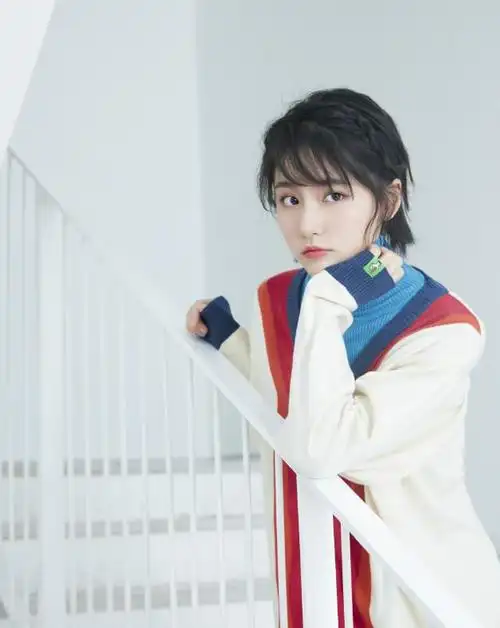 斗鱼成果图片写真爱情公寓诸葛大力长发照片斗鱼主播成果微博生活照