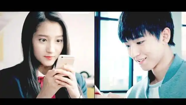 王俊凯饰演关晓彤的学生,相差两岁的他们差距这么大?不可思议