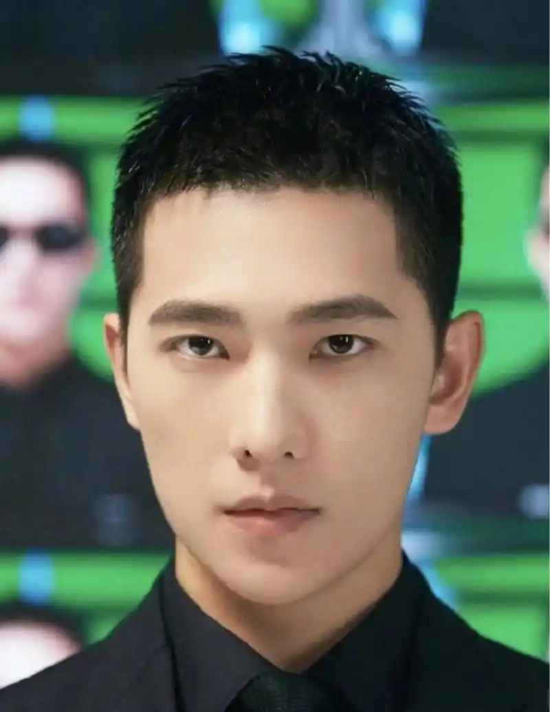 寸头果然是检验帅哥的唯一标准!