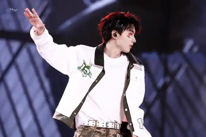 马嘉祺楼间楼演唱会##马嘉祺灿烂的花园