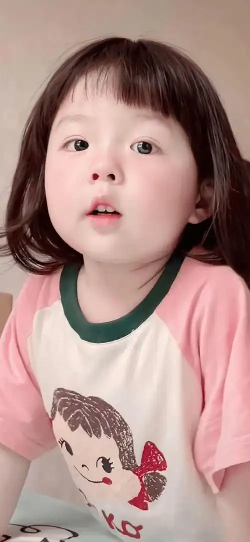 治愈系可爱萌娃壁纸