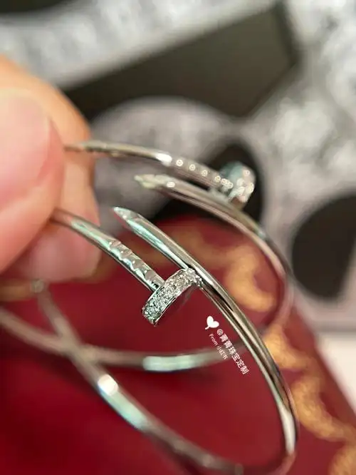 卡地亚大钉子耳环耳圈18k白金头尾钻