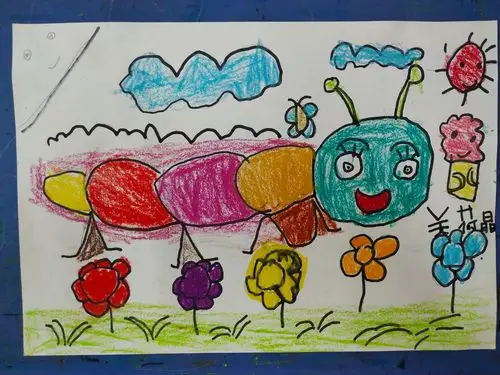 少儿美术小班《毛毛虫》昨天的作品