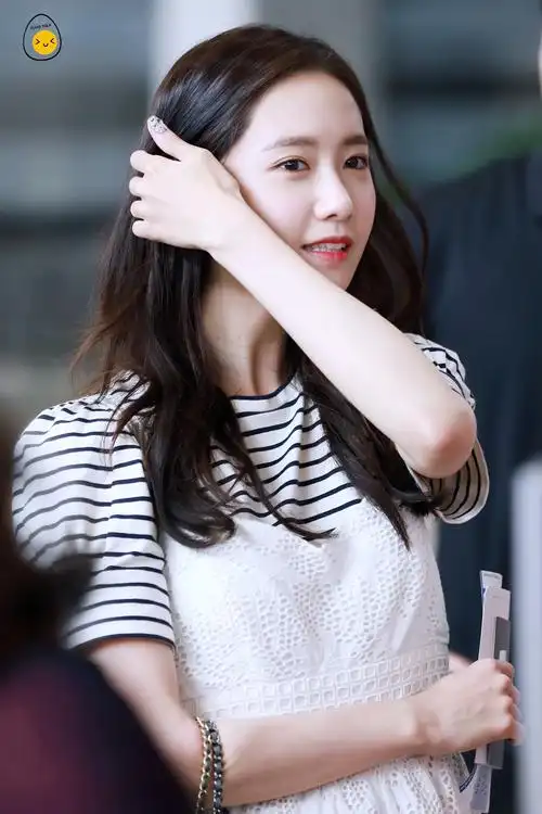 8张高清大图带你了解韩国女星林允儿