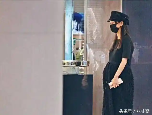 黄晓明公开baby孕照看了baby这些大肚照你还会怀疑吗卓伟你怎么看图文