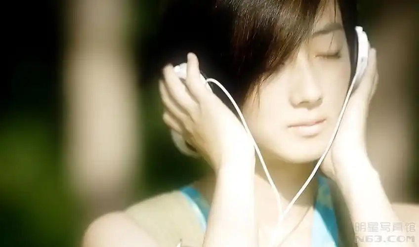 桂纶镁写真图片-自制1136x640壁纸.高清大图-明星写真馆n63.com