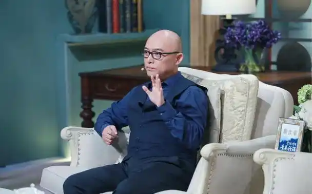 事实证明逐渐消失的主持人孟非早已走上了另一条康庄大道