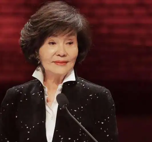 回顾青青河边草演员现状小草单身岳翎变化大一位成网红